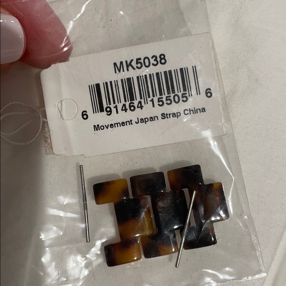 Michael Kors Watch - Picture 10 of 10